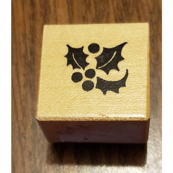 PSX Christmas Holly 1x1 Inch Rubber Stamp Wood Mounted # B-384 - Picture 1 of 8